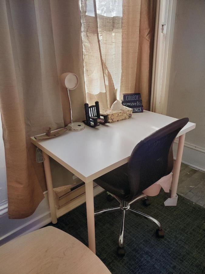 Booking-Eddy- Single Room With Self Check-In Hull Exterior photo